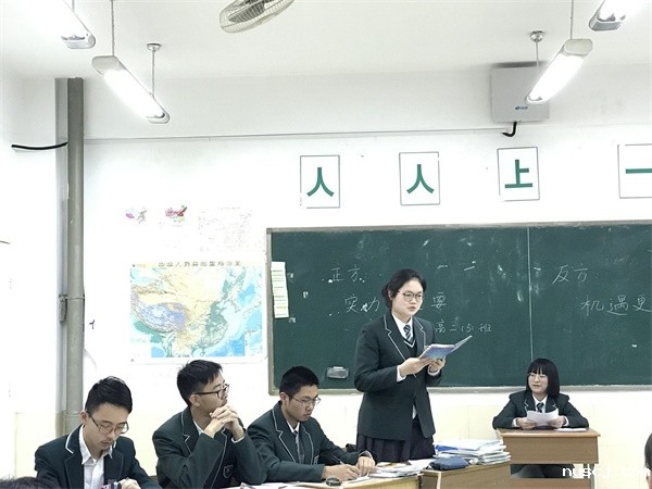 1598798720371702.jpg 3-1孔冰清1.jpg