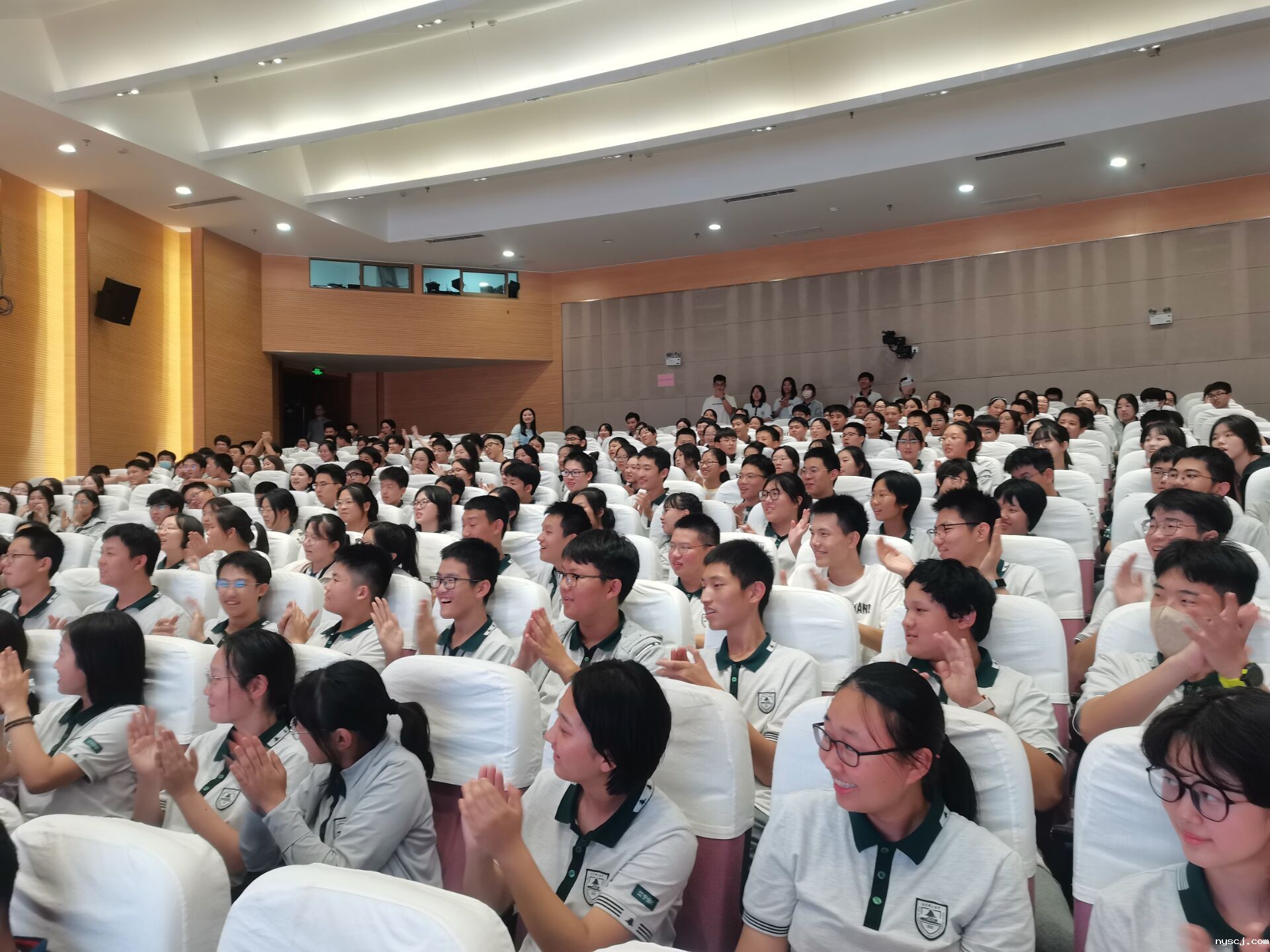 1663297901519739.jpg 会场气氛热烈 图1.JPG