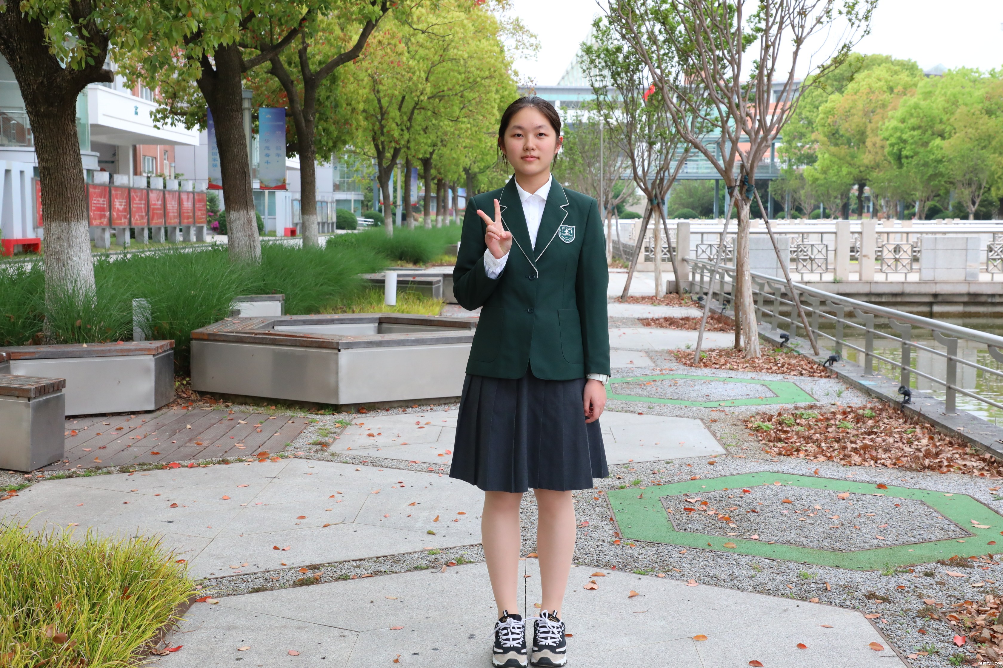 1714987377240435.jpg 1714987377240435.jpg