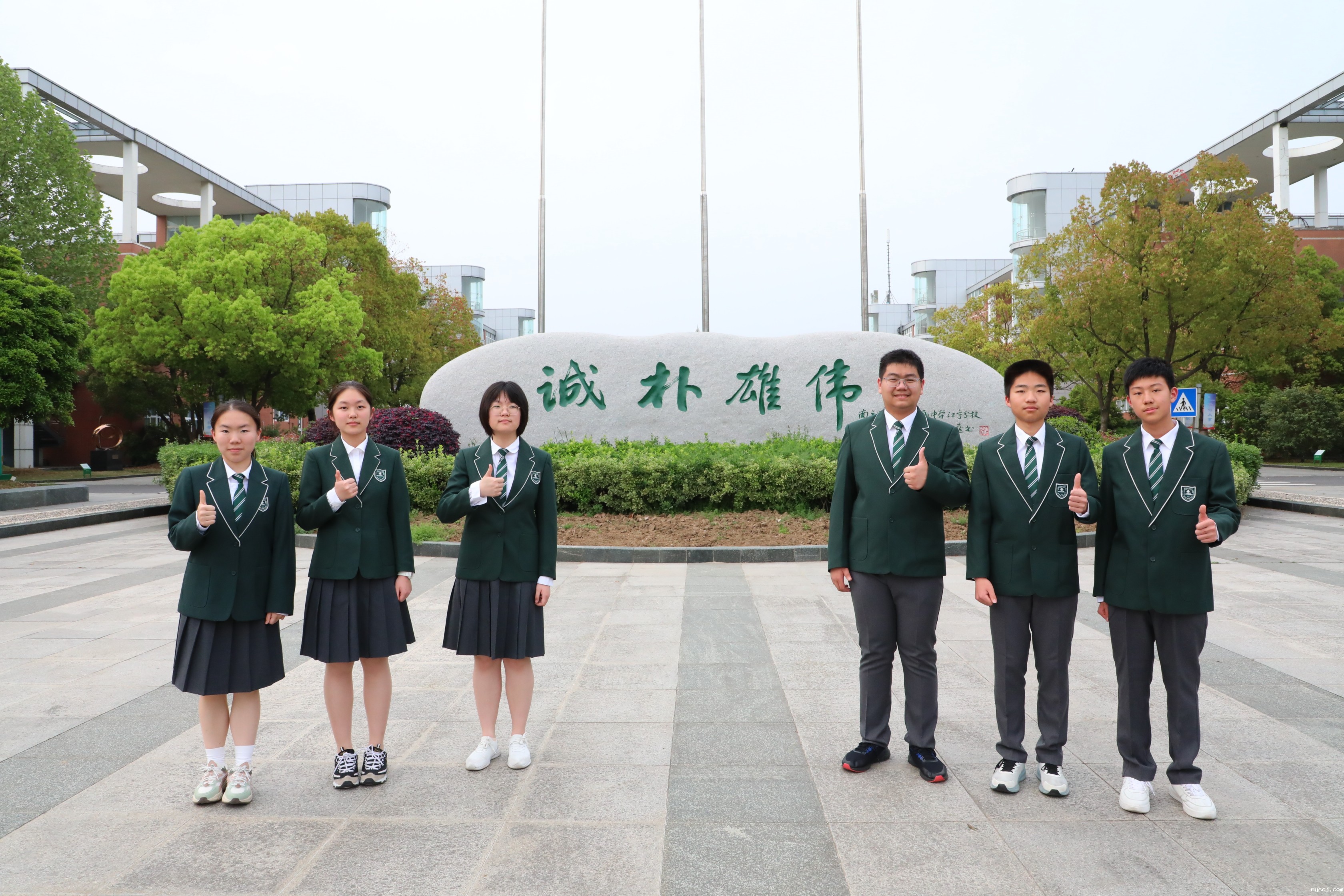 1714987515960786.jpg 1714987515960786.jpg