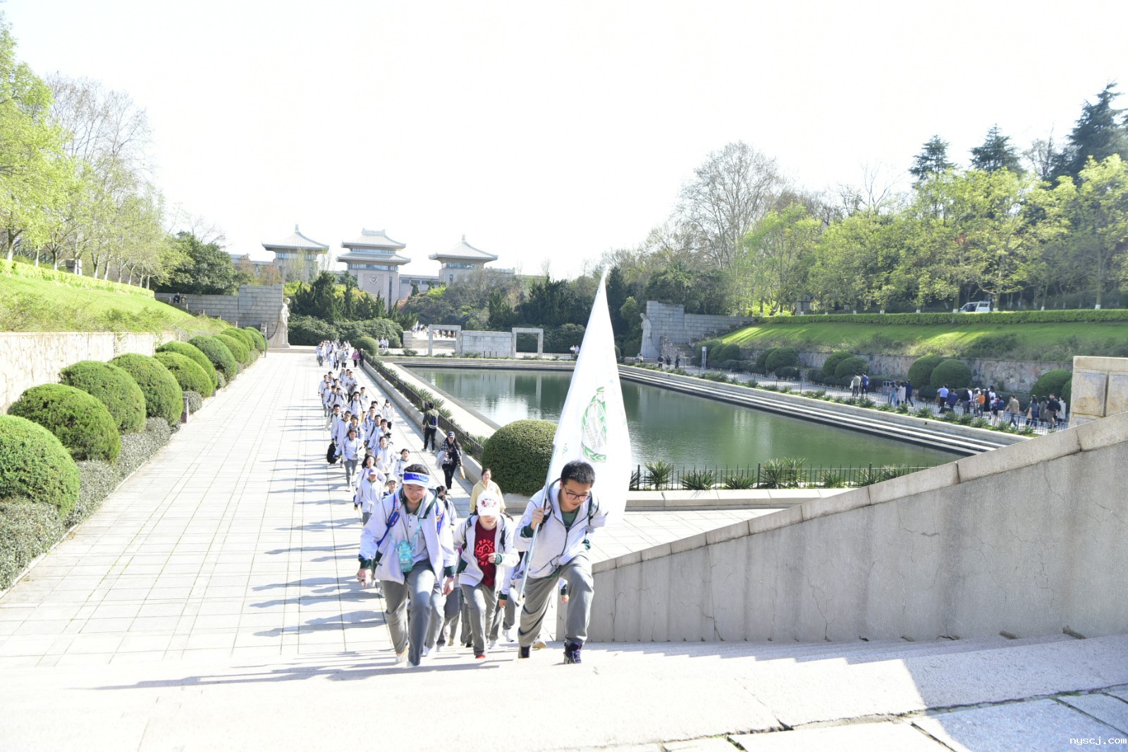 1714989375581851.jpg 1714989375581851.jpg