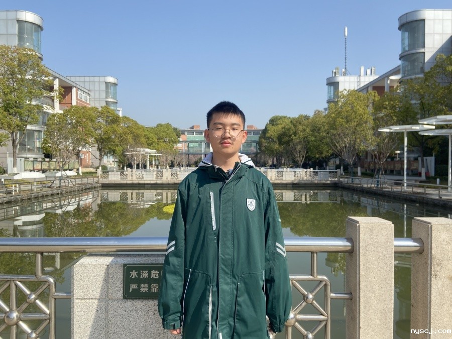 1747202868391203.jpg 2-10:2025届蒋玺豪同学获2022年信息学奥赛全国一等奖_副本.jpg