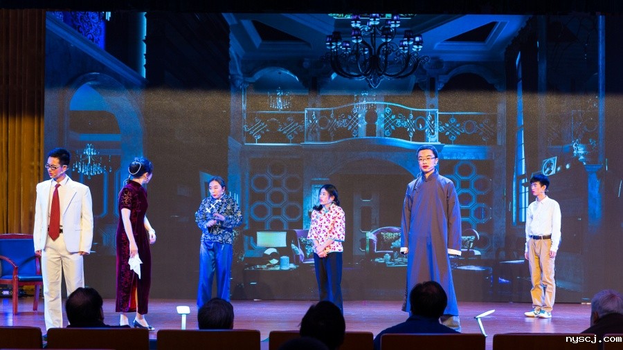 1747203007771569.jpg 3-4:话剧《雷雨》在南京市首届高中生课本剧大赛中获得特等奖_副本.jpg