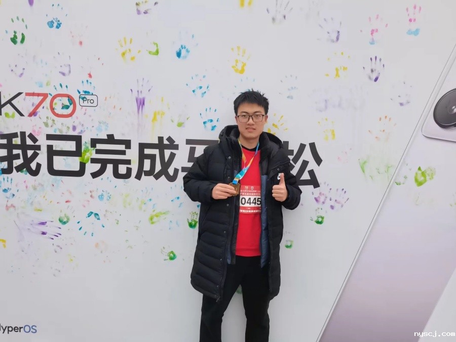 1752899377790848.jpg 7-校园马拉松_副本.jpg