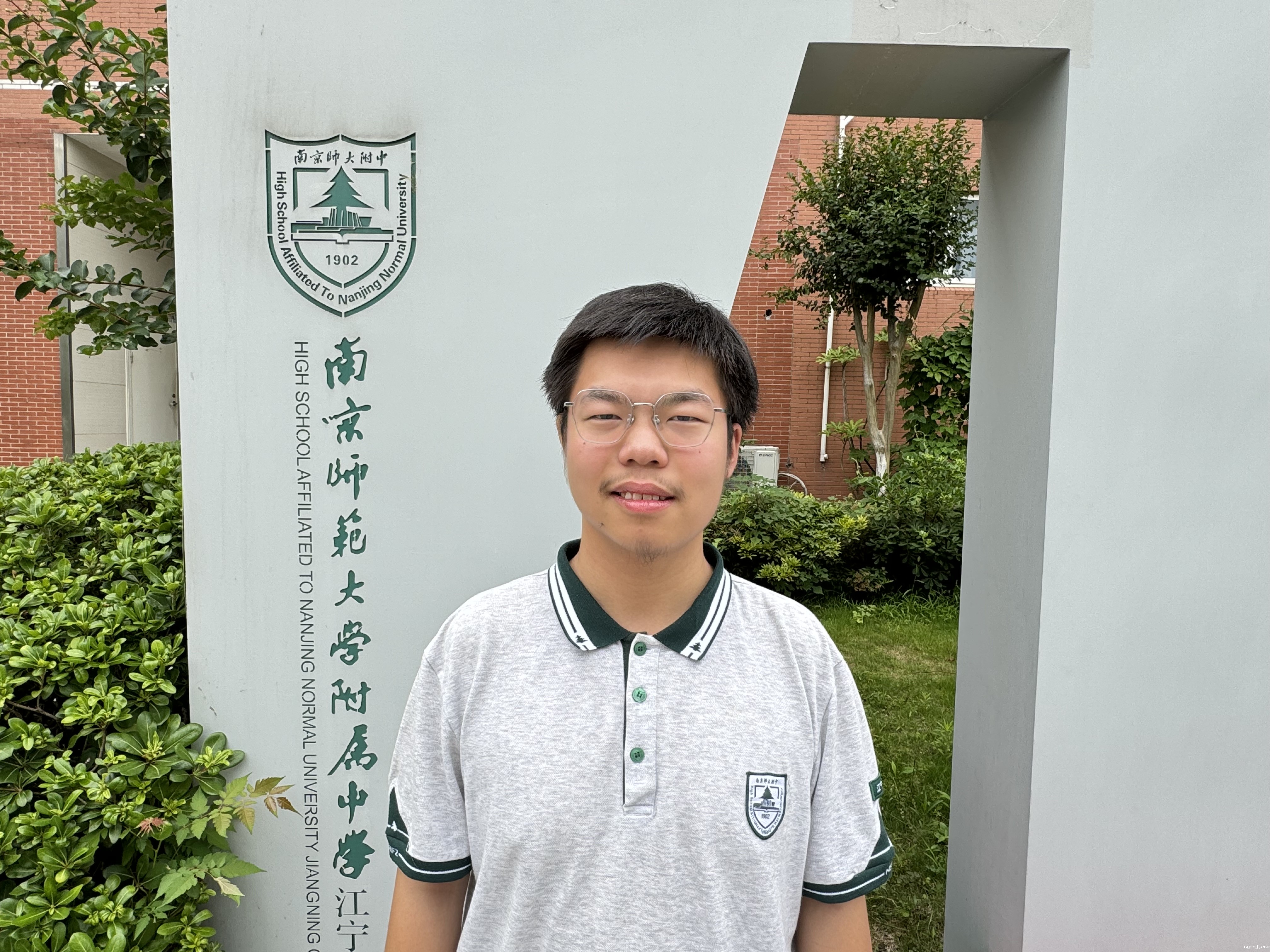 1759996877915983.jpg 1759996877915983.jpg