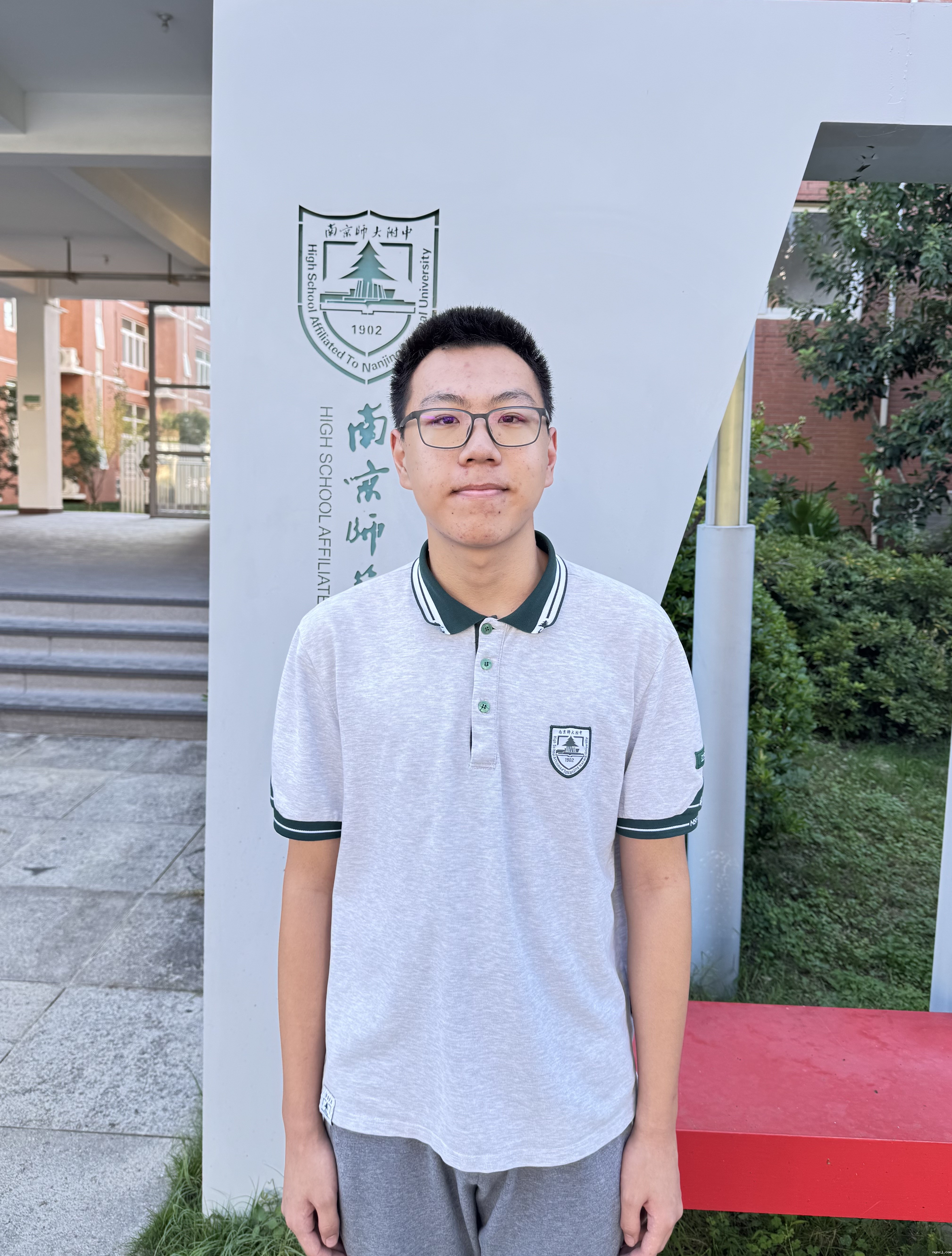 1759996905999306.jpg 1759996905999306.jpg