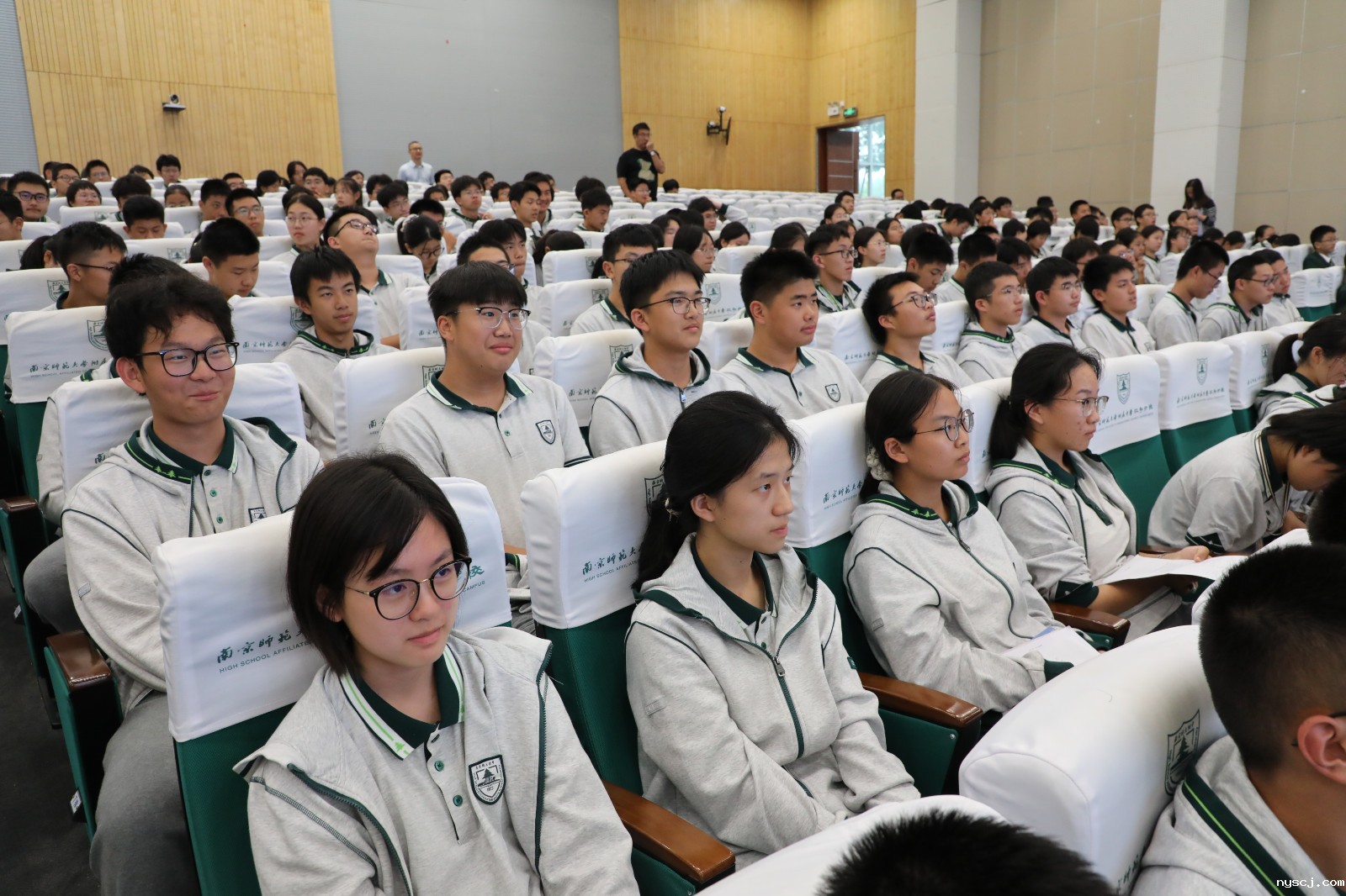 1760666036715641.jpg 1760666036715641.jpg