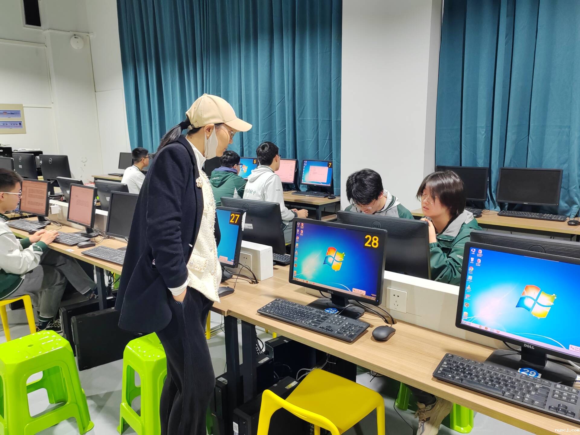 1761027073808512.jpg 1761027073808512.jpg